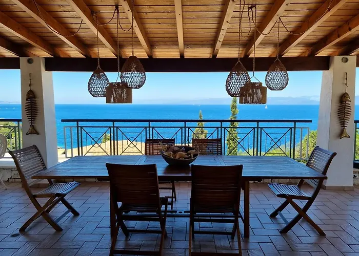 Paxos *